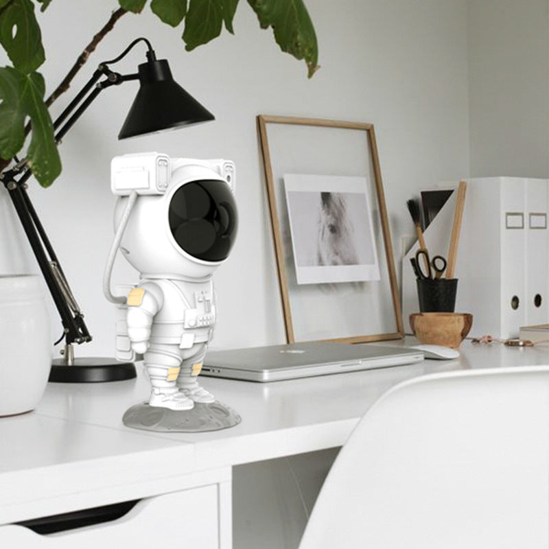 Astronaut Galaxy Star Projector – USB Nightlight Table Lamp